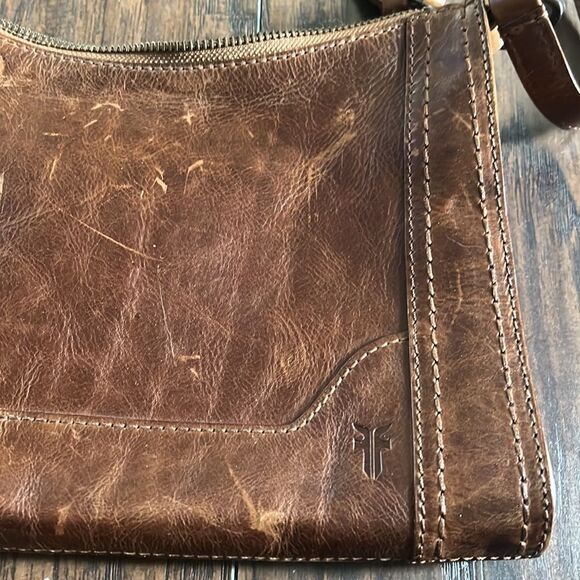 Frye Leather Melissa Zip Crossbody Cognac,Bag purse awesome distressed look - Picture 2 of 10